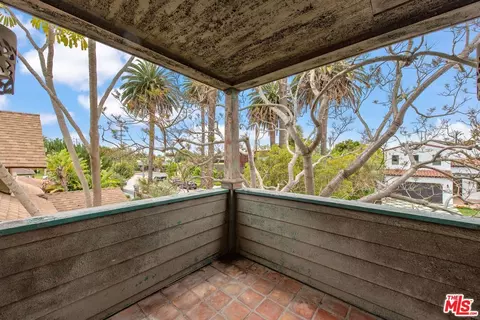 2228 Walnut Ave, Venice, CA 90291 photo 22