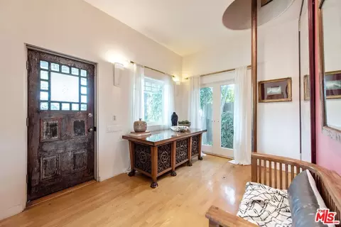 2228 Walnut Ave, Venice, CA 90291 photo 4
