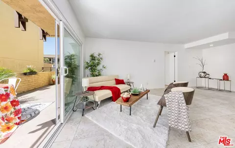 5600 Kensington Way #106, Culver City, CA 90230