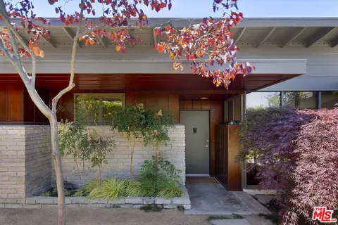 7400 Pyramid Pl, Los Angeles, CA 90046