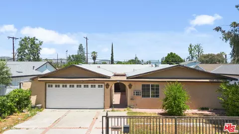 23371 Friar St, Woodland Hills, CA 91367