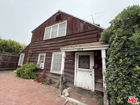 4418 Beck Ave, North Hollywood, CA 91602