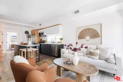 2654 S Mansfield Ave, Los Angeles, CA 90016