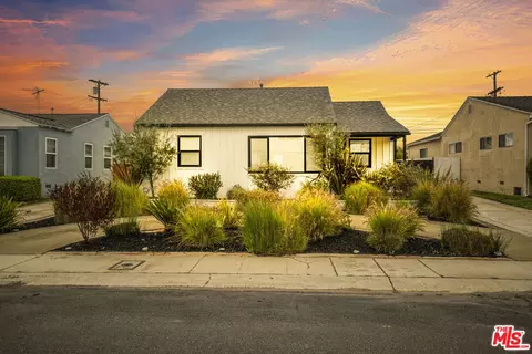 7868 Naylor Ave, Los Angeles, CA 90045