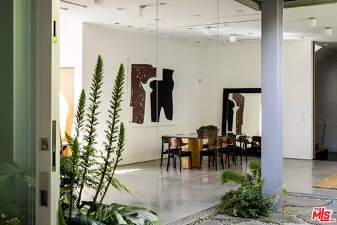Other - 702 6th Ave, Venice, CA 90291 photo 3 of 5