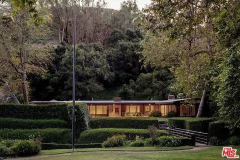603 Hightree Rd, Santa Monica, CA 90402