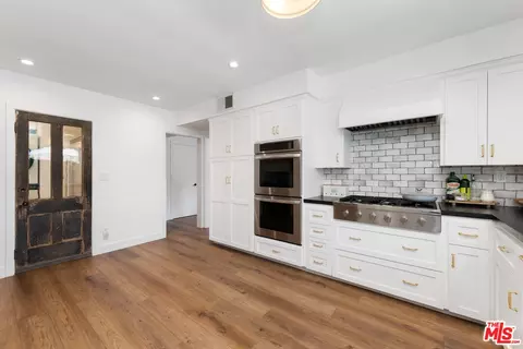 5527 Calhoun Ave, Sherman Oaks, CA 91401 photo 19