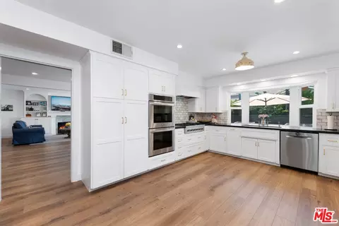5527 Calhoun Ave, Sherman Oaks, CA 91401 photo 15