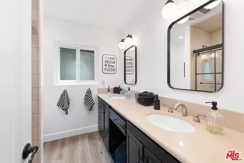 5527 Calhoun Ave, Sherman Oaks, CA 91401 photo 38