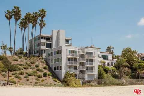 16 36th Pl #H, Long Beach, CA 90803