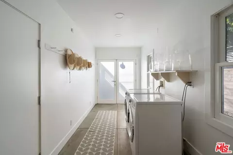 Other - 729 Superba Ave, Venice, CA 90291 photo 11 of 20