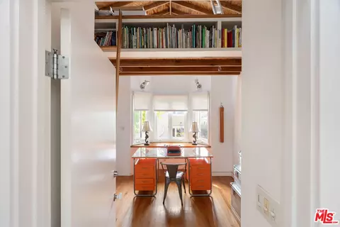 Other - 729 Superba Ave, Venice, CA 90291 photo 13 of 20