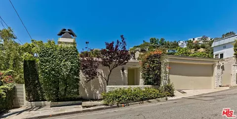 1591 Sunset Plaza Dr, Los Angeles, CA 90069