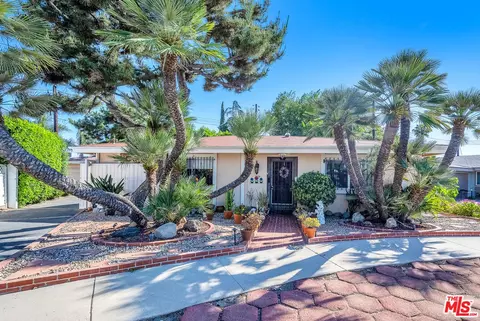 13016 Stagg St, North Hollywood, CA 91605