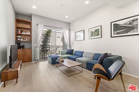 4060 Glencoe Ave #320, Marina Del Rey, CA 90292