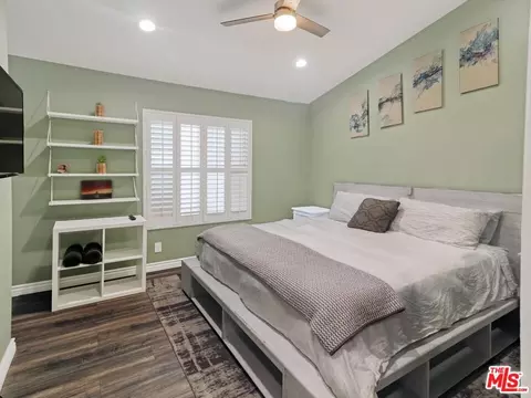 Bedroom - 1637 E 5th St #302, Long Beach, CA 90802 photo 5 of 7