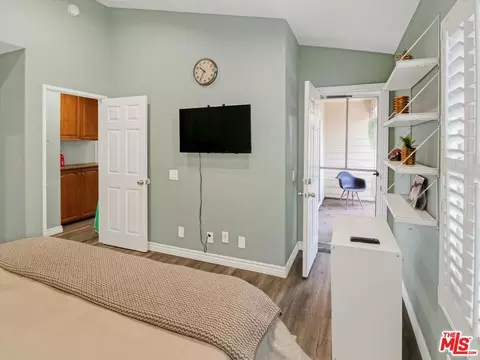 Bedroom - 1637 E 5th St #302, Long Beach, CA 90802 photo 7 of 7