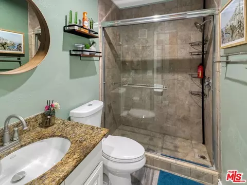 Bath - 1637 E 5th St #302, Long Beach, CA 90802 photo 1 of 3
