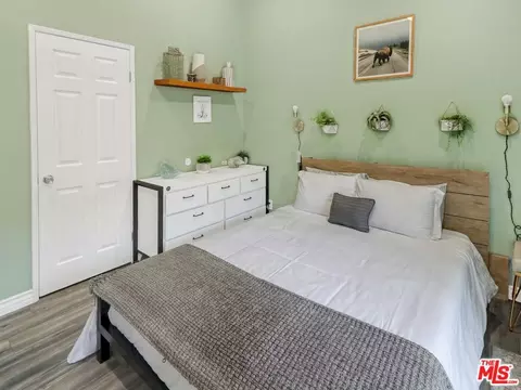 Bedroom - 1637 E 5th St #302, Long Beach, CA 90802 photo 3 of 7