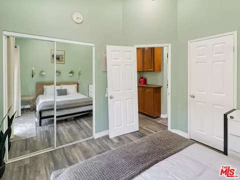 Bedroom - 1637 E 5th St #302, Long Beach, CA 90802 photo 4 of 7