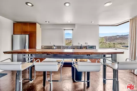 Dining - 63131 Rocking Chair Rd, Joshua Tree, CA 92252 photo 1 of 1