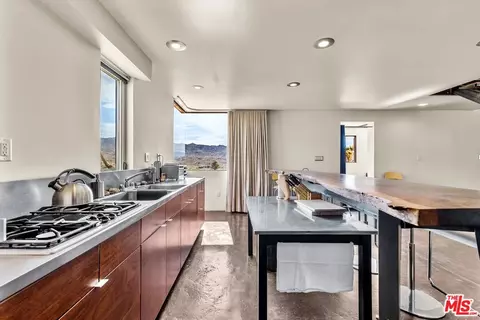 Kitchen - 63131 Rocking Chair Rd, Joshua Tree, CA 92252 photo 2 of 4