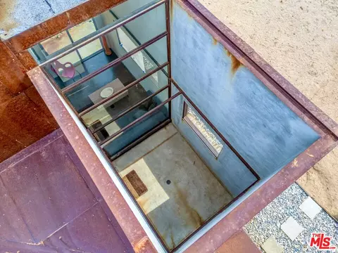 Bath - 63131 Rocking Chair Rd, Joshua Tree, CA 92252 photo 1 of 3