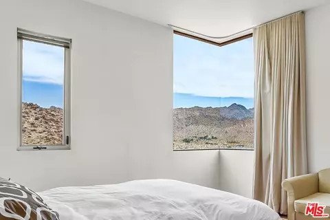Bedroom - 63131 Rocking Chair Rd, Joshua Tree, CA 92252 photo 2 of 2