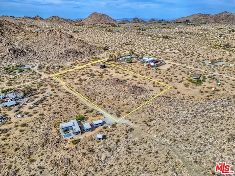 View/Area - 63131 Rocking Chair Rd, Joshua Tree, CA 92252 photo 4 of 5
