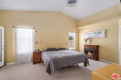 Bedroom - 9999 Del Sol Ave, Phelan, CA 92371 photo 2 of 4