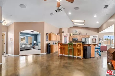 Entry Way - 9999 Del Sol Ave, Phelan, CA 92371 photo 1 of 1