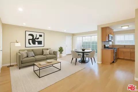 1144 10th St #3, Santa Monica, CA 90403