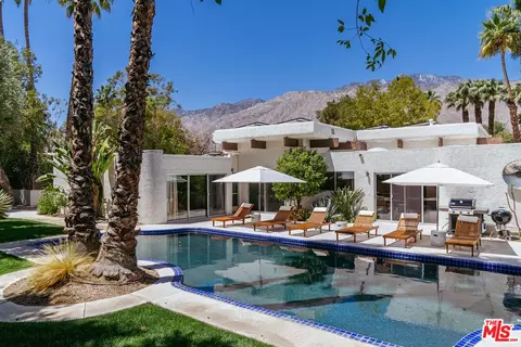 550 N Arquilla Rd, Palm Springs, CA 92262