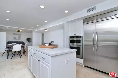 Kitchen - 2107 Rockdale Ave, Simi Valley, CA 93063 photo 8 of 8