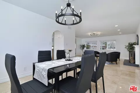 Dining - 2107 Rockdale Ave, Simi Valley, CA 93063 photo 3 of 6