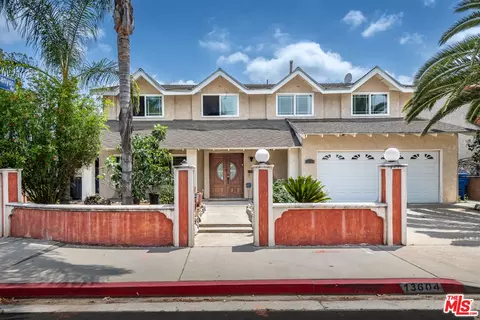 13604 Lemay St, Valley Glen, CA 91401