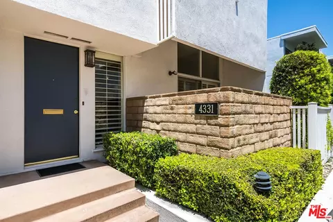 4331 W Sarah St #10, Burbank, CA 91505