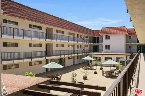 Exterior - 3939 E Allin St #209, Long Beach, CA 90803 photo 2 of 2