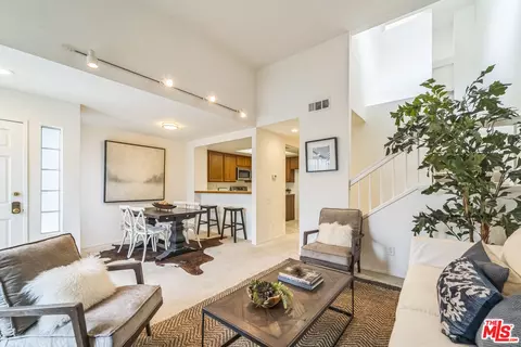 5723 Canterbury Dr, Culver City, CA 90230
