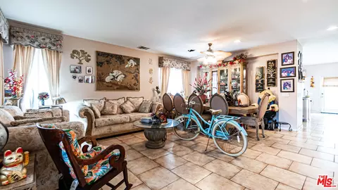 12590 Mango Ln, Riverside, CA 92503 photo 5