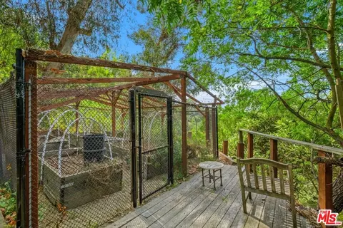 13438 Java Dr, Beverly Hills, CA 90210 photo 37