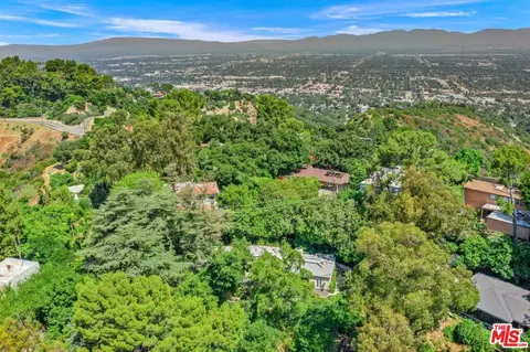 13438 Java Dr, Beverly Hills, CA 90210 photo 40