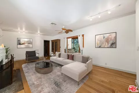 13438 Java Dr, Beverly Hills, CA 90210 photo 11