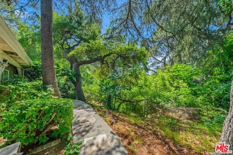 13438 Java Dr, Beverly Hills, CA 90210 photo 27