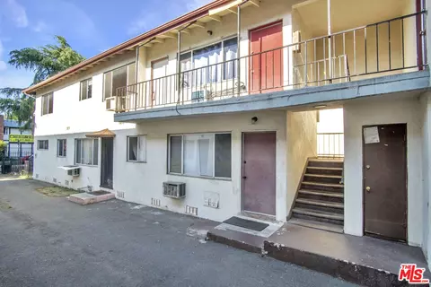 14216 Calvert St, Van Nuys, CA 91401 photo 5