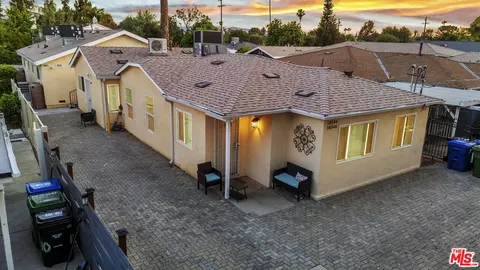 18544 Bryant St, Northridge, CA 91324