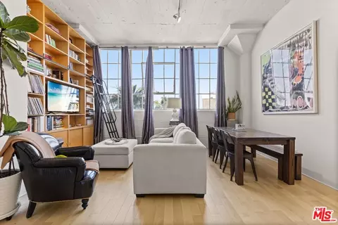 420 S San Pedro St #422, Los Angeles, CA 90013
