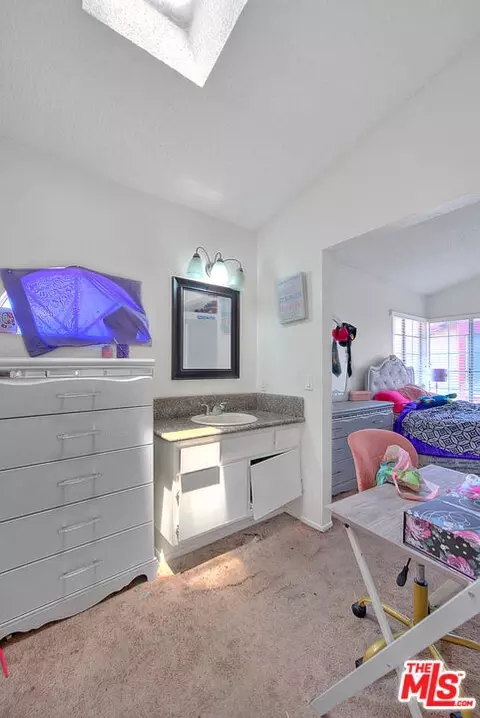 616 W Almond St, Compton, CA 90220 photo 28