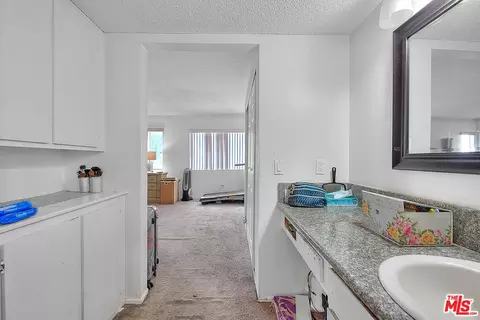 616 W Almond St, Compton, CA 90220 photo 33