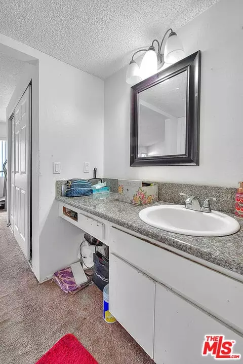 616 W Almond St, Compton, CA 90220 photo 34